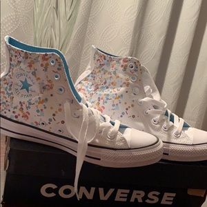 New Converse Size 9